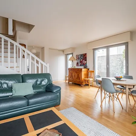 Veeve - Aligre Heights Apartment Paris