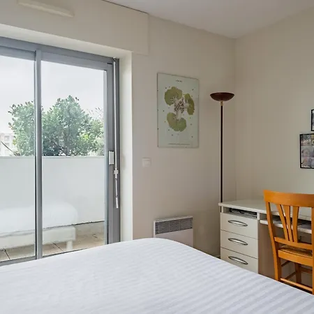 Veeve - Aligre Heights Apartment Paris